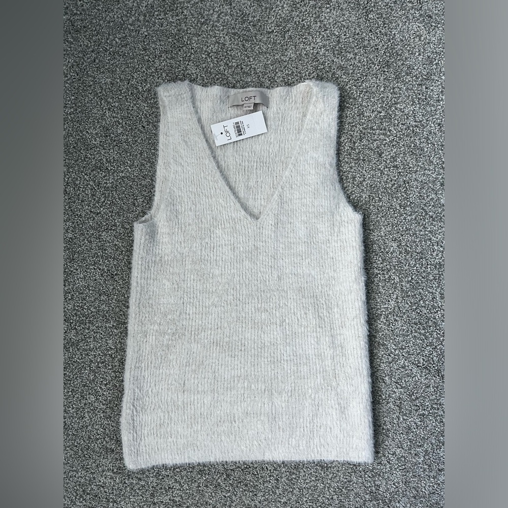 LOFT knit tank top with gold metal thread. Size XS. New with tags.